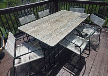 Patio table and 6 chairs