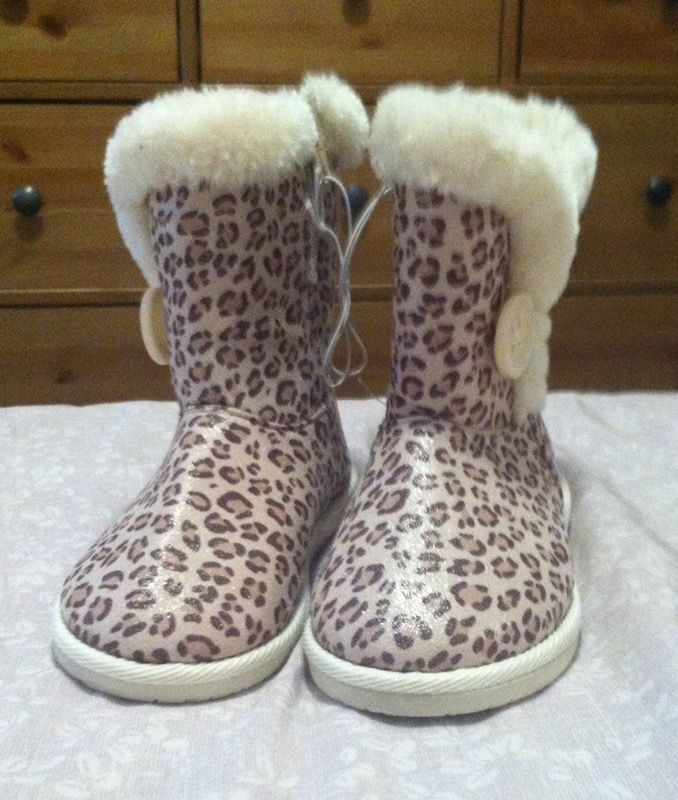 Toddler's booties