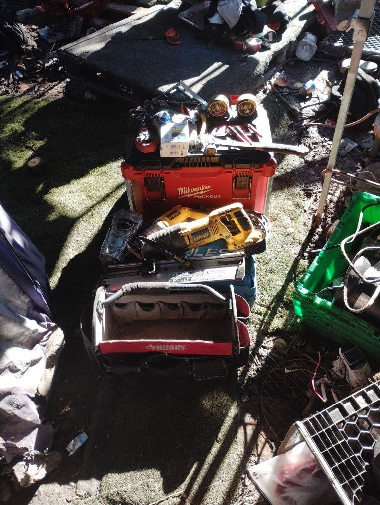 Milwaukee Pack out Box , Hercules Demolition Hammer And Everything Included In Photo
