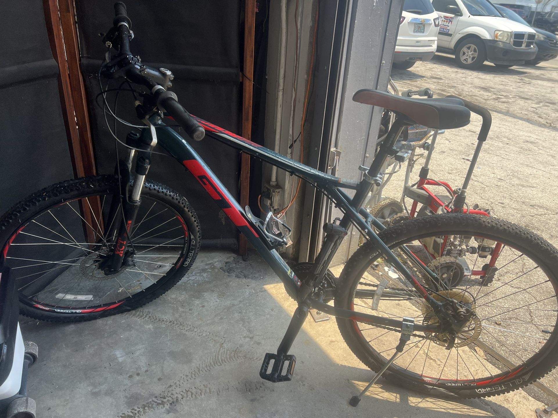 GT AGRESSOR PRO BIKE/ BICICLETA MARCA  GT AGRESSOR PRO