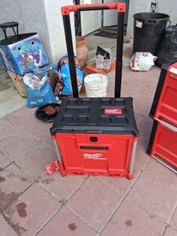 Milwaukee packout rolling drawer tool box