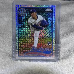 2024 Topps Chrome 35th Anniversary Yoshinobu Yamamoto Silver Mojo Rookie 