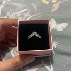 Pandora wishbone ring