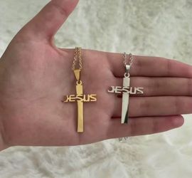 Necklaces - 2 colors - Gold and Silver