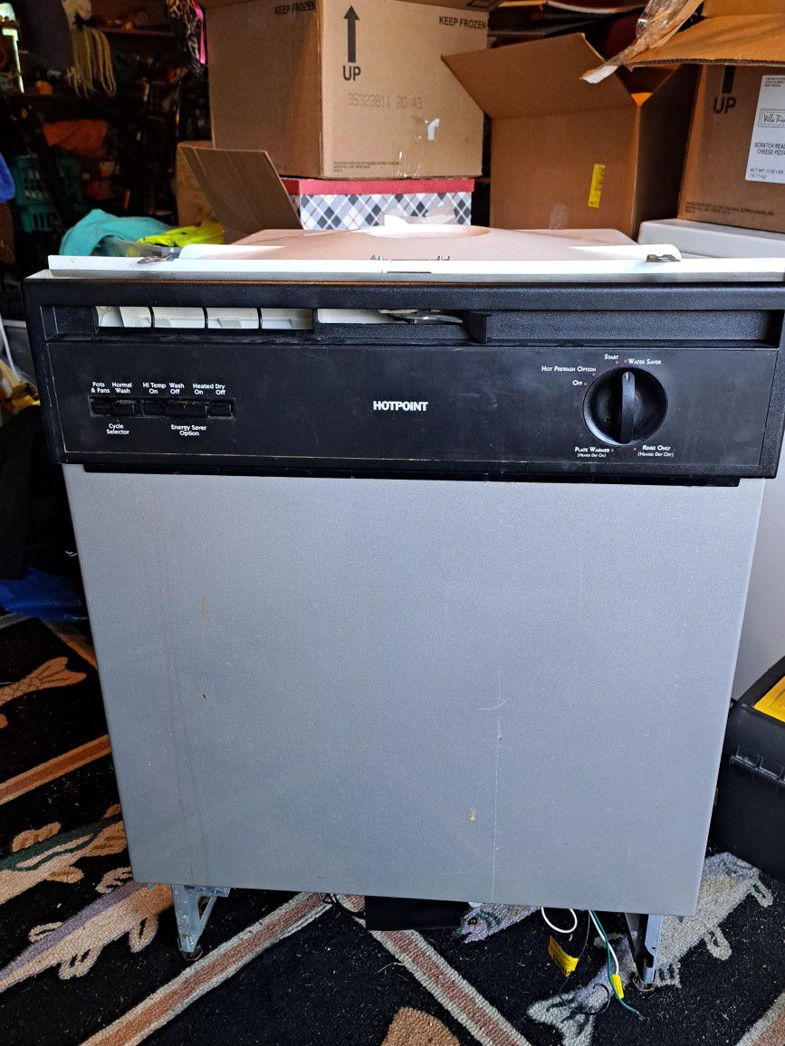 Working Hotpoint Dishwasher.. PRICE DROP $0