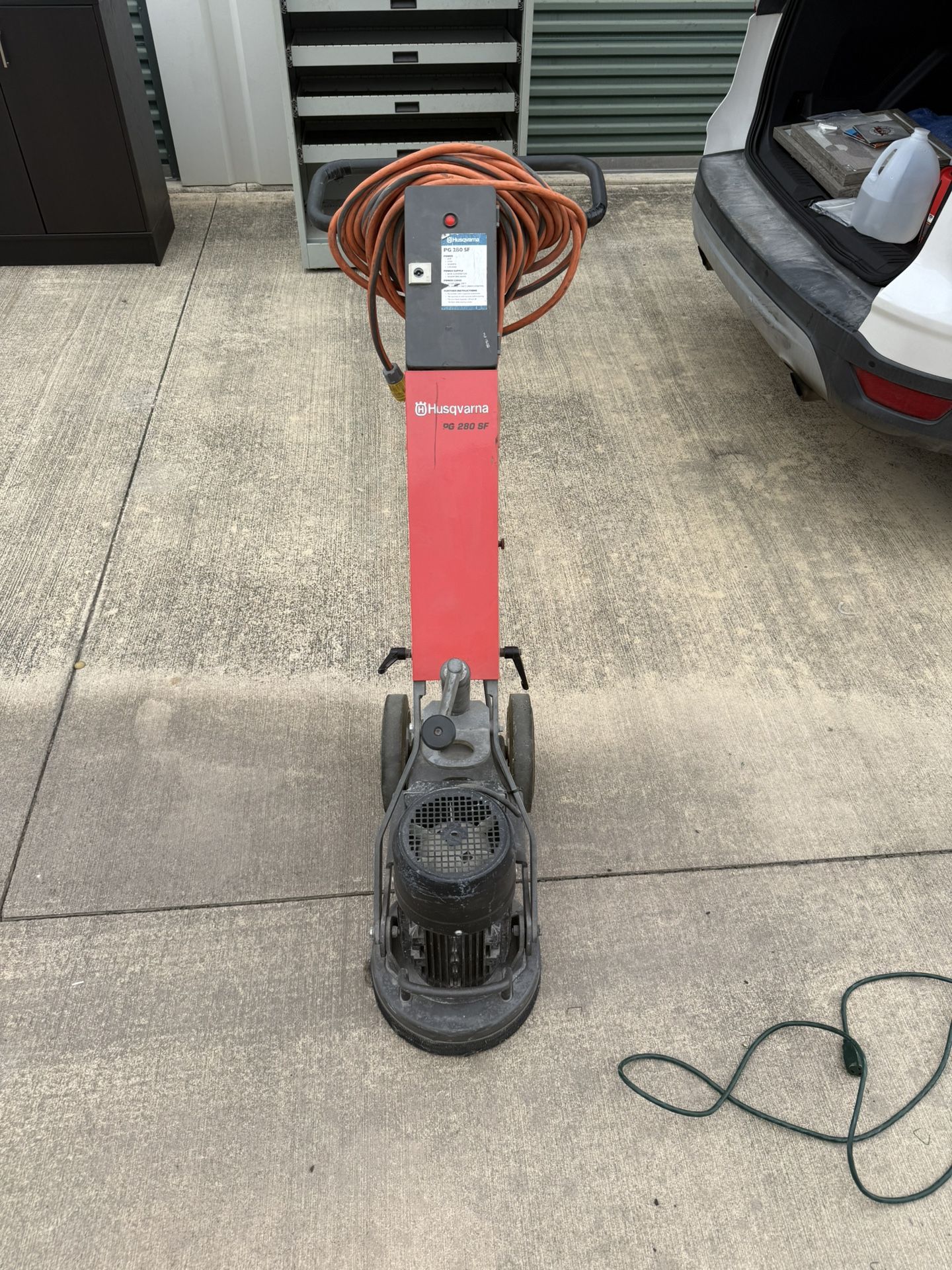 Husqvama PG 280 is a single disc floor grinder