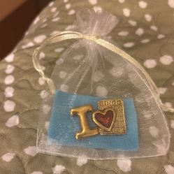 Vintage I ❤️ Bingo Brooch 