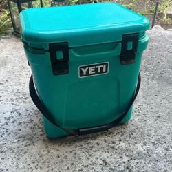 Yeti Roadie 24 Hard Cooler 