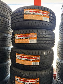 📲✅235/45/18 vendo set de llantas nuevas Arroyo