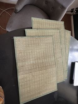 4 Table Place Mats With Wood
