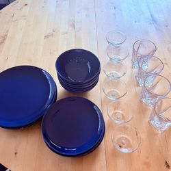 Dinner set, dessert cups, whiskey glasses