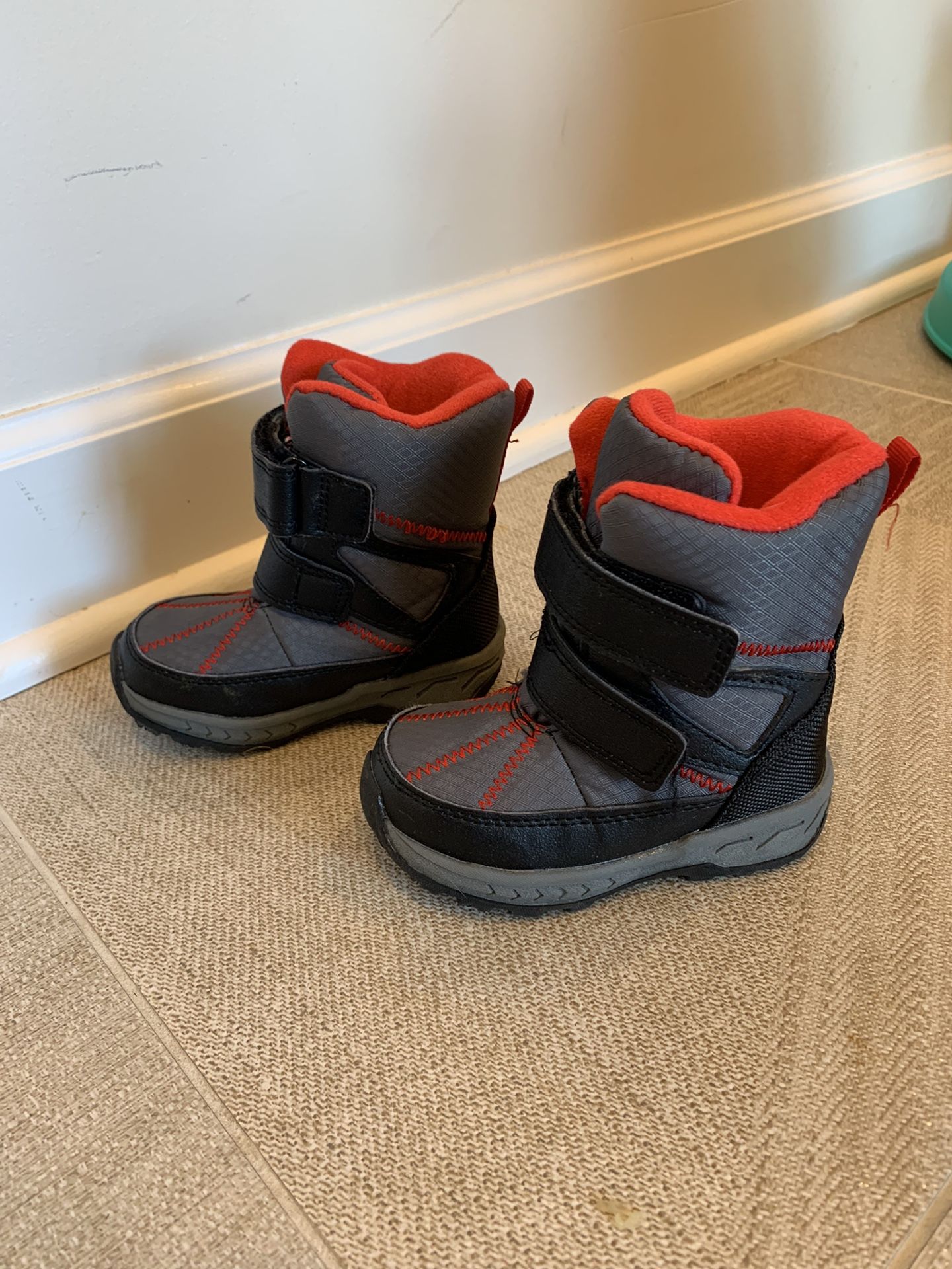 Snow Boots Size 6 Toddler 