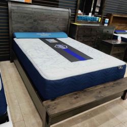 Going out of business sale. Peter solid wood bedroom set now $899. Easy finance option. Same day delivery.