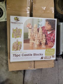 New Unopened Wood Castle Set