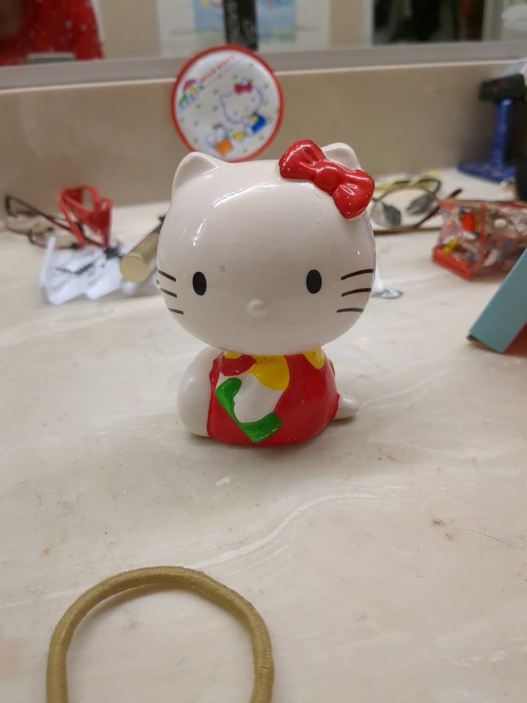 1972 Sanrio Hello Kitty Bank