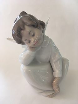 Lladro little girl Angel
