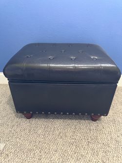 Storage ottoman