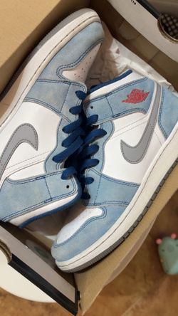 Air Jordan 1 mid french blue