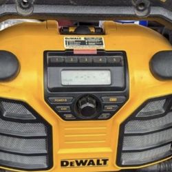 DEWALT DCR015 12V/20V MAX WORK SITE Battery CHARGER RADIO TESTED WORKING