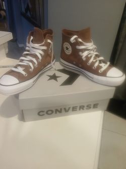 Converse Sneakers Size 8