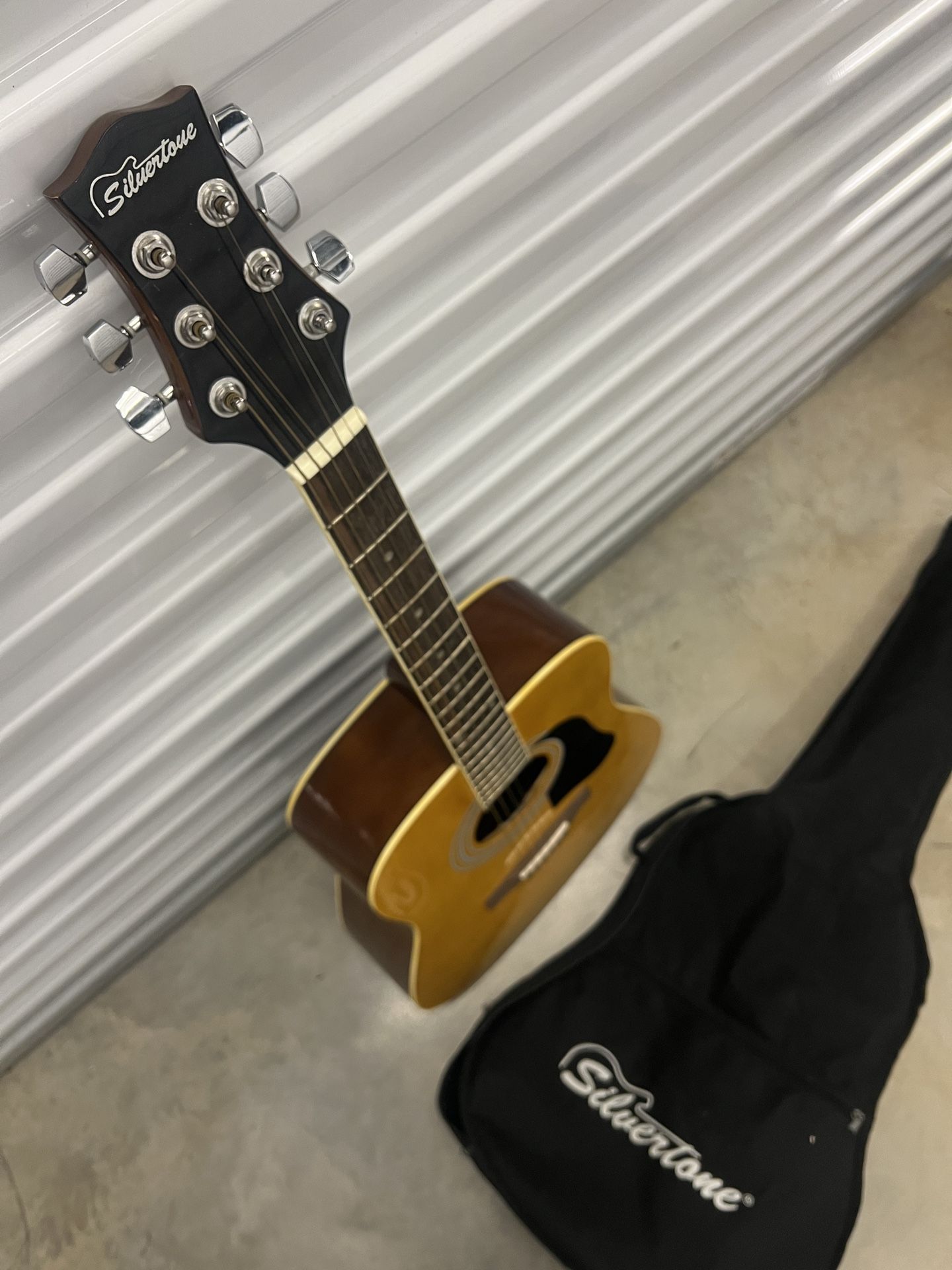 Used Silvertone PRO SERIES Acoustic Guitars Natural