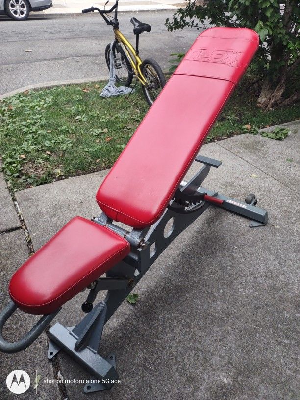 Flex Fitness Commercial Adjustable Bench Heavy Duty
PRICE FIRM