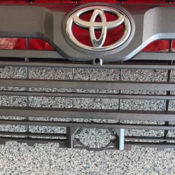2022 Toyota Tundra Grill