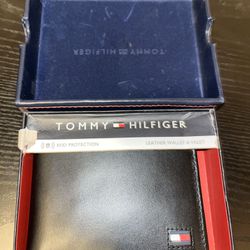 Tommy Hilfiger Wallet 