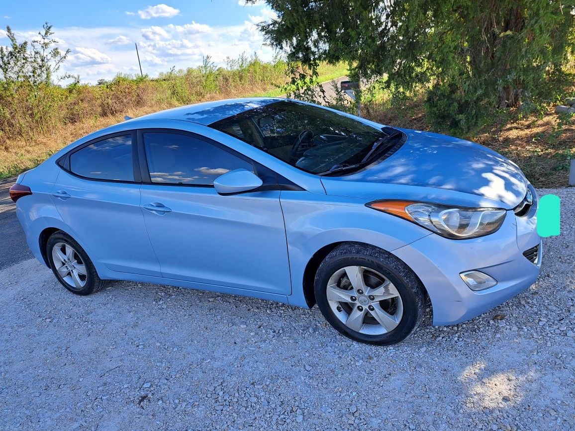 2012 Hyundai Elantra