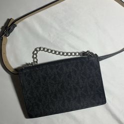 Micheal Kors Small purse 