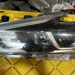 2016-2018 NISSAN MAXIMA SEDAN FRONT LEFT DRIVER SIDE HEADLIGHT 