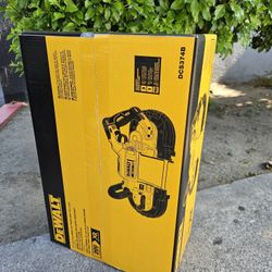 DEWALT 20 VOLTIOS BAND SAW NEW 