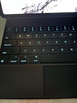 Apple Magic Keyboard for iPad Pro 4th generation 12.9”