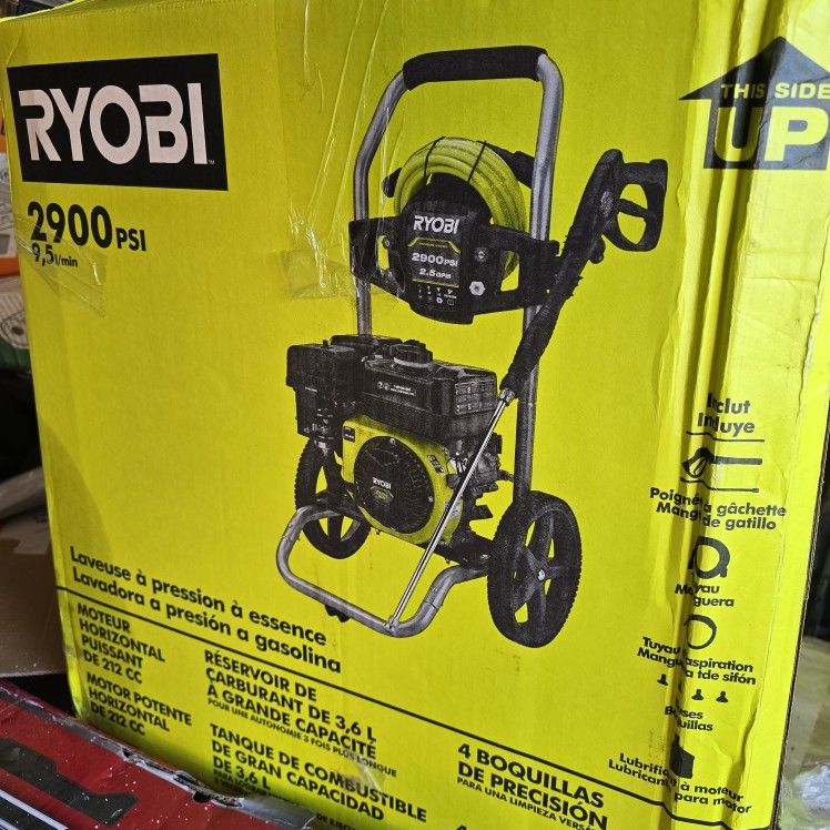 Ryobi 2900 PSI 2.5 GPM Cold Water Gas Pressure Washer with 212cc Engine
