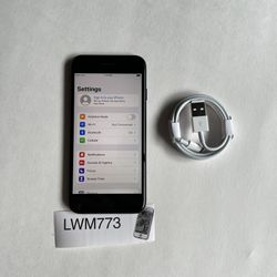 Unlocked iPhone SE 3rd Gen 64gb w/ AppleCare Warranty