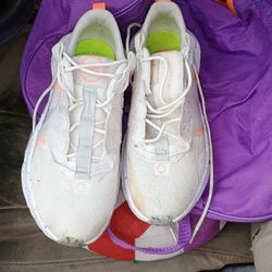 Ladies Shoes Size 8 1/2