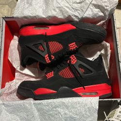 Air Jordan 4 Retro Red Thunder Size 12