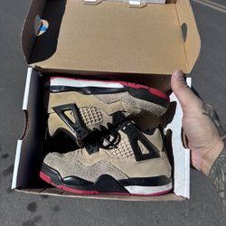 Kids Jordan 4 Size 11c