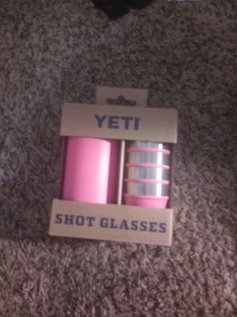 Yeti Shot Glasses With Case