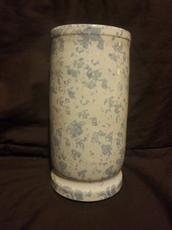 Evan's Pottery Blue and White Spongeware