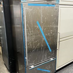 Subzero Built In Stainless Steel Bottom Freezer Refrigerator 36”