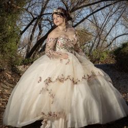 Quinceañera / Sweet Sixteen  Beautiful Morilee  Crystal Beaded Embroidery On Tulle Corset Style Dress
