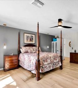 Queen size bedroom set mahogany wood