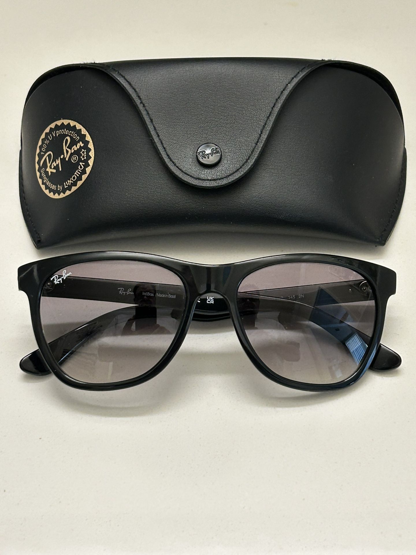 Ray Ban Model RB-4184 Classic Wayfarer Design Sunglasses