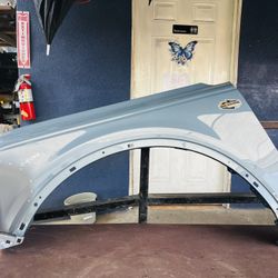 Ford Bronco 2021-2025 Left Driver Side Fender Oem