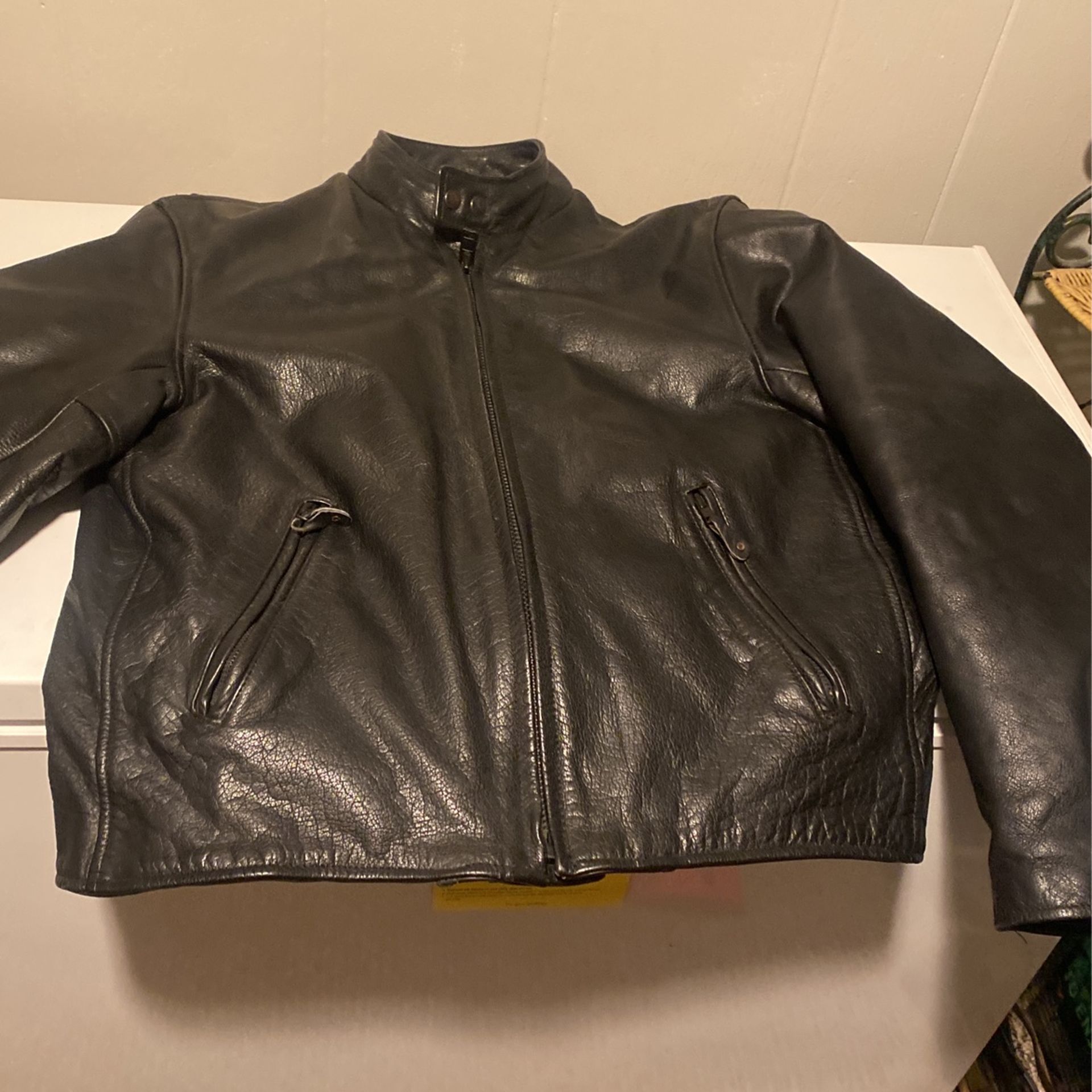 Men’s Leather Jacket