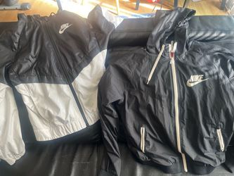 Nike Windbreaker Jackets – Lot of 2