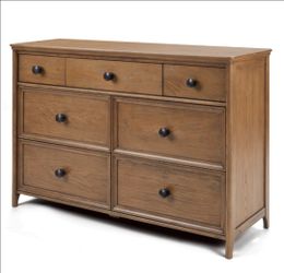 Maxi-Cosi Quiet Luxury 7-Drawer Dresser, Ash Wood, New- open, Org Price $1200