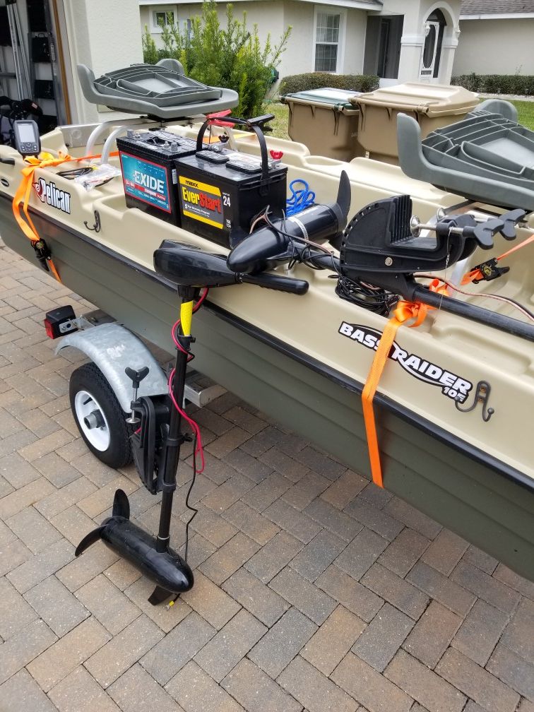 Pelican Bass Raider 10E (pond hopper) Loaded