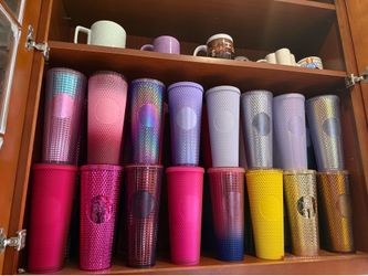 Starbucks cups and keychains